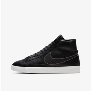 Nike Blazer Mid Dark Patina Size M6 / W7.5. Worn 2-3 times, like new.